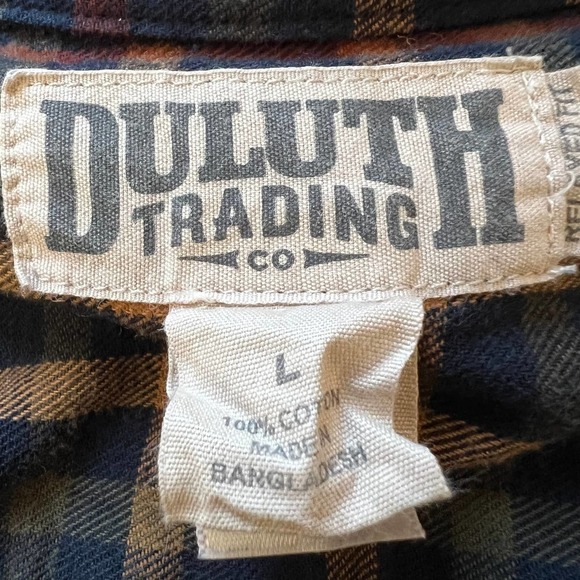 Duluth Trading Co Men's Flannel Relaxed Fit Shirt - Picture 4 of 7